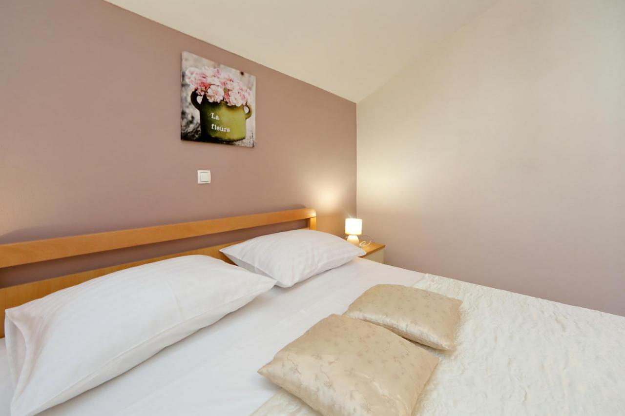 Apartmani Jagoda Bibinje Exterior photo