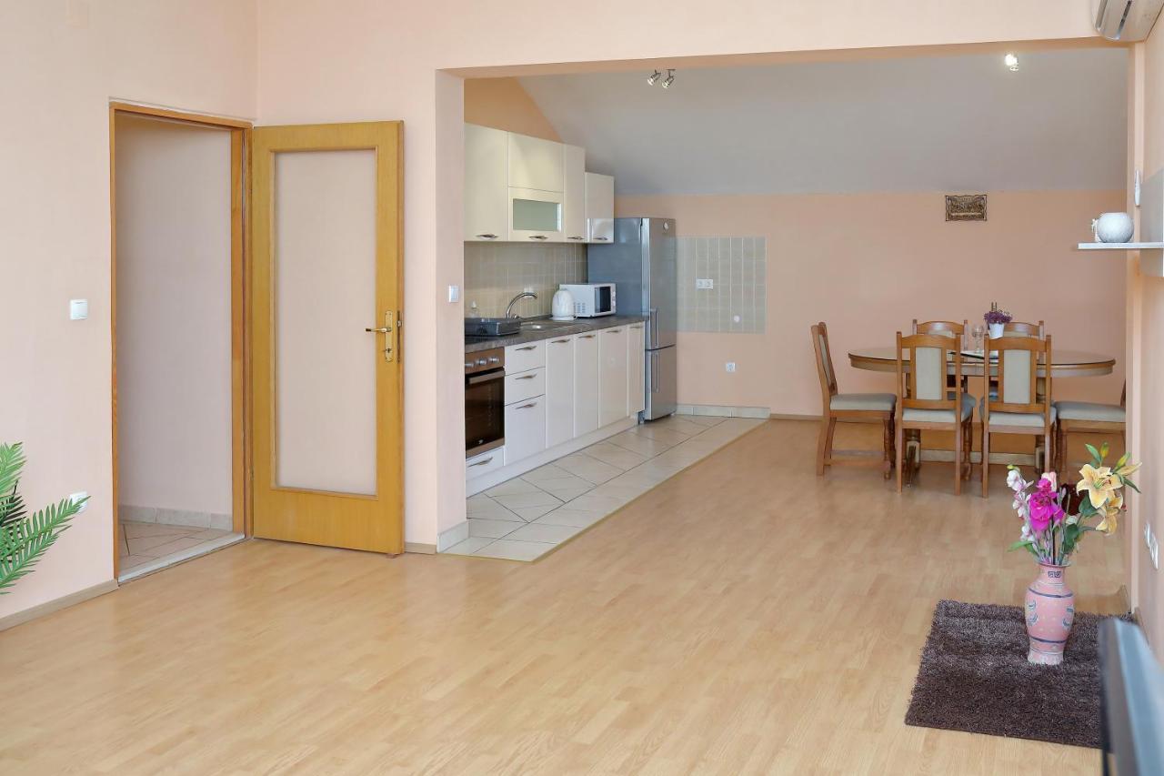 Apartmani Jagoda Bibinje Exterior photo